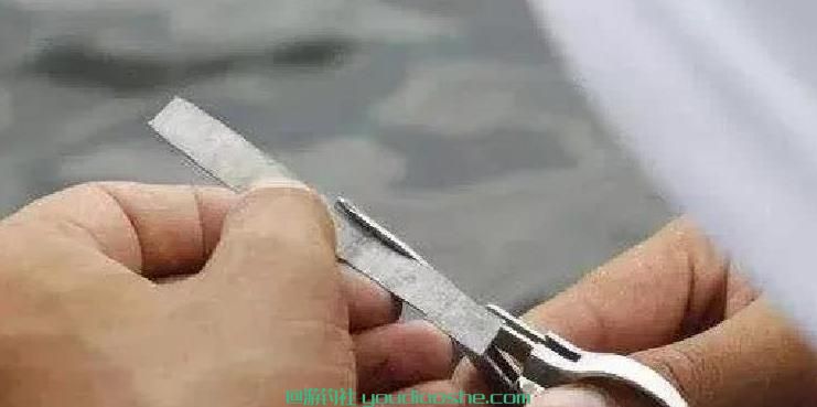 玉米粒钓鱼必学调漂法，漂动就上鱼！